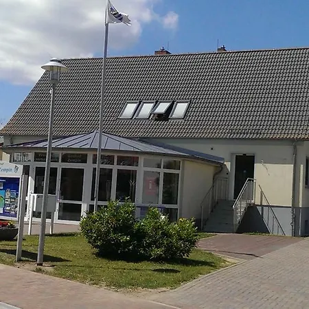 Ferienwohnung _hus An Zickenbarg_ Ferienhaus Zempin